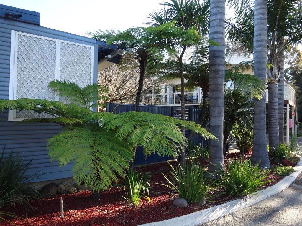 Caseys Beach Holiday Park Sunshine Bay Exterior foto